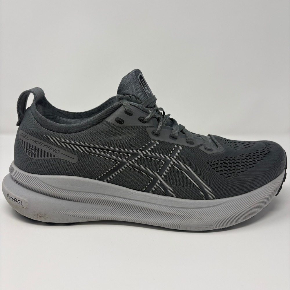 ASICS GEL-KAYANO 31 Size 10.5 Men's Running Shoes Grey 1011B867 Low‎ Top Sneaker